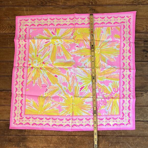 Lilly Pulitzer be the sunshine pink cotton scarf NWOT - Picture 3 of 6